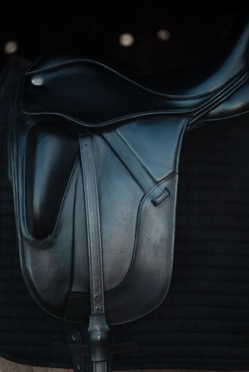 Henry James Mono Dressage Stirrup Leathers - Black